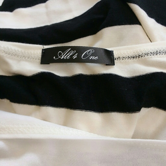 *NWOT* Stripe Contrasted Racer Back Tank with Hood - Picture 8 of 8